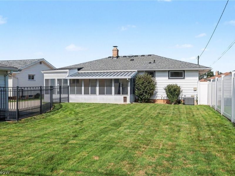 578 E Hillsdale Avenue, Seven Hills, OH 44131 Photo 28