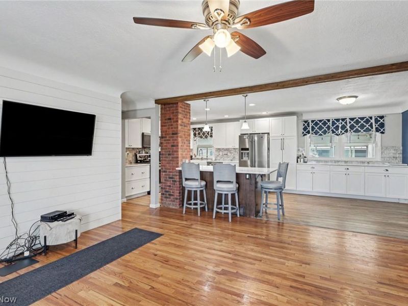 578 E Hillsdale Avenue, Seven Hills, OH 44131 Photo 9