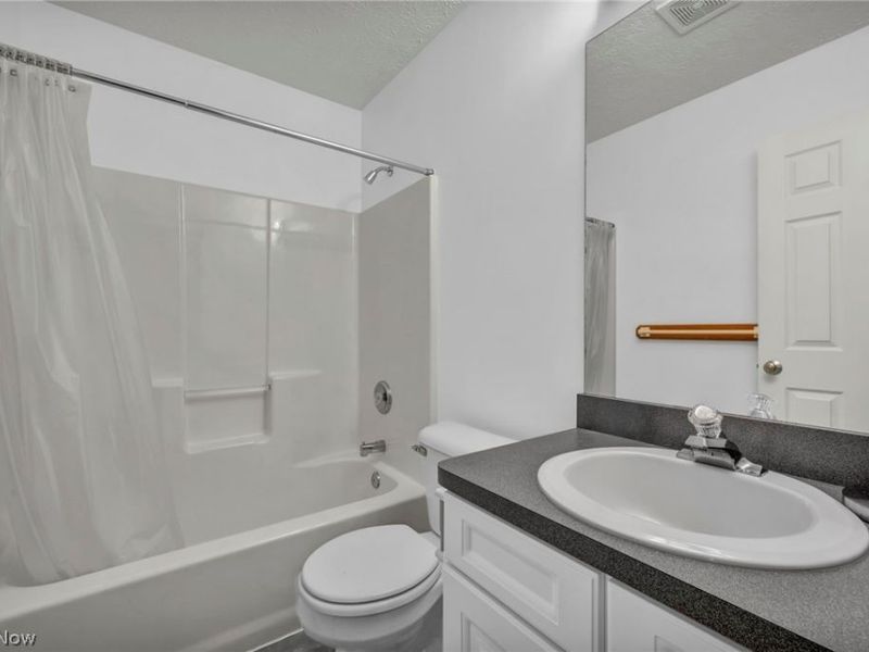 441 Pemberton Drive, Elyria, OH 44035 Photo 21