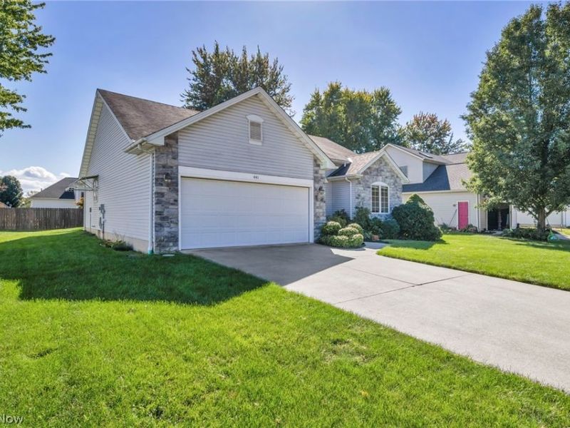 441 Pemberton Drive, Elyria, OH 44035 Photo 3