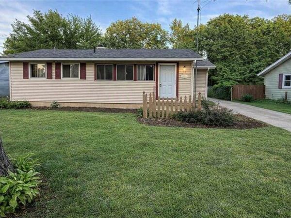 2426 Montgomery Avenue NW, Warren, OH 44485