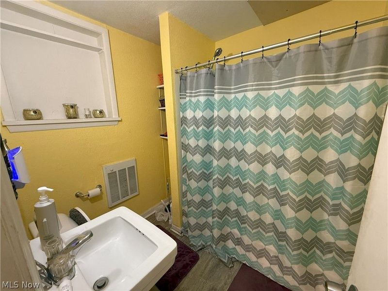 140 School Street, Elyria, OH 44035 Photo 9