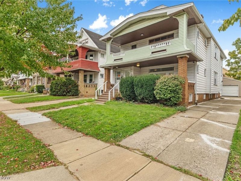 2126 Chesterland Avenue, Lakewood, OH 44107 Photo 1