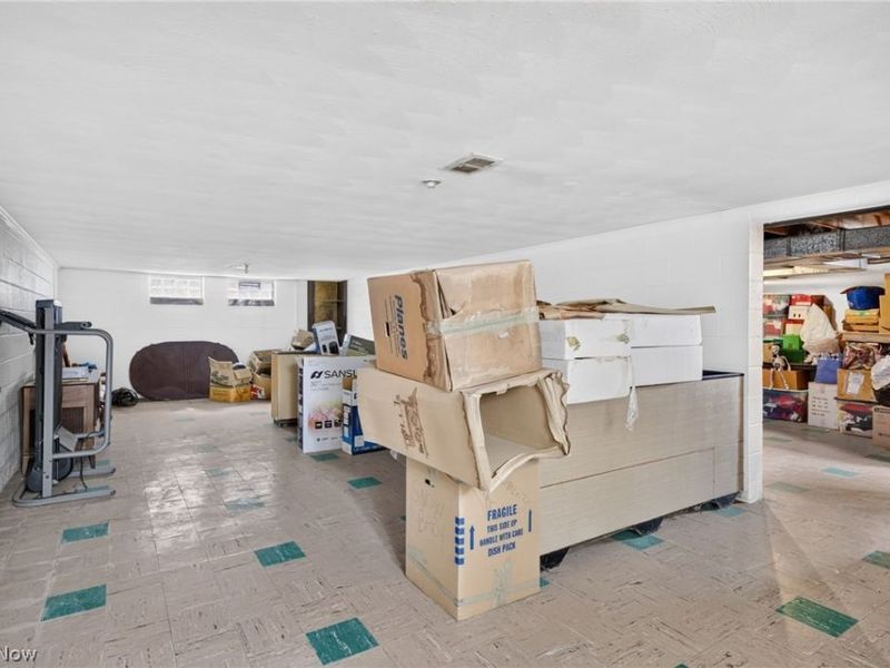 20404 Lake Shore Boulevard, Euclid, OH 44123 Photo 14