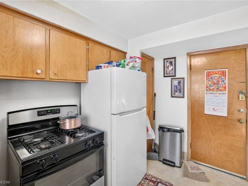 20404 Lake Shore Boulevard, Euclid, OH 44123 Photo 24