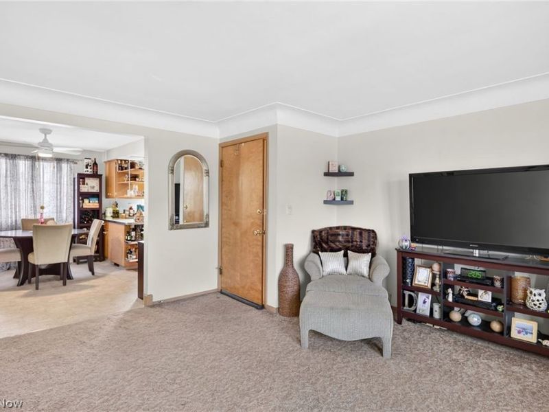 20404 Lake Shore Boulevard, Euclid, OH 44123 Photo 4
