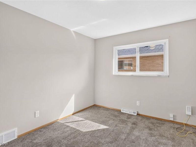 938 E 216th Street, Euclid, OH 44119 Photo 14