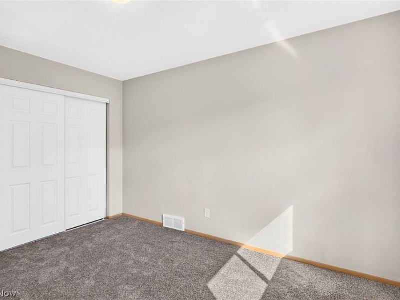 938 E 216th Street, Euclid, OH 44119 Photo 16