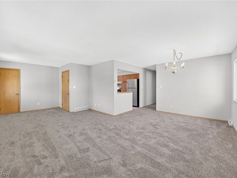 938 E 216th Street, Euclid, OH 44119 Photo 3