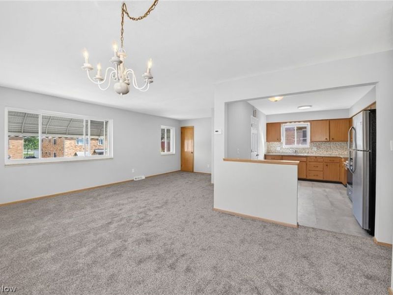 938 E 216th Street, Euclid, OH 44119 Photo 6