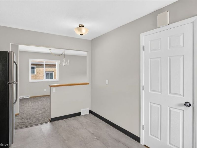 938 E 216th Street, Euclid, OH 44119 Photo 9
