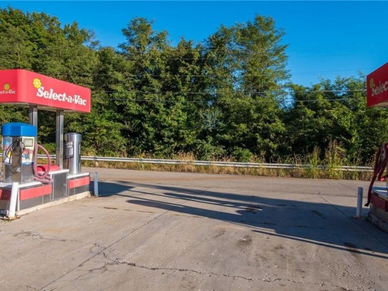81 W Dave Longaberger Avenue, Dresden, OH 43821 Photo 16