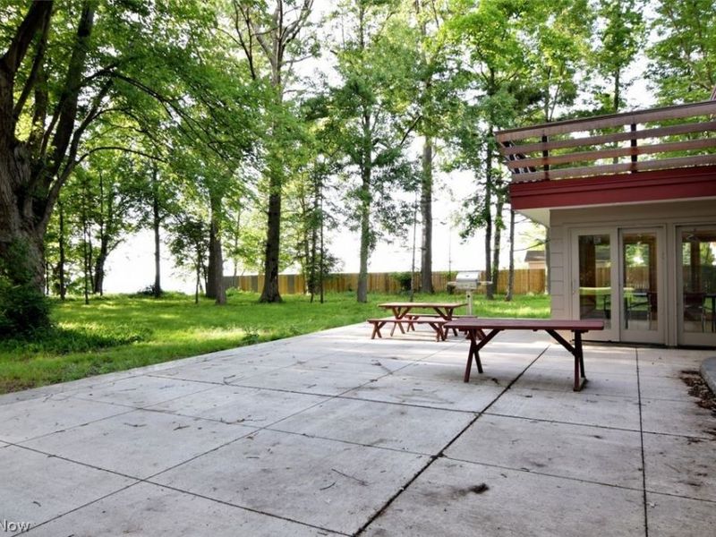 Timberlake, OH 44095 Photo 15
