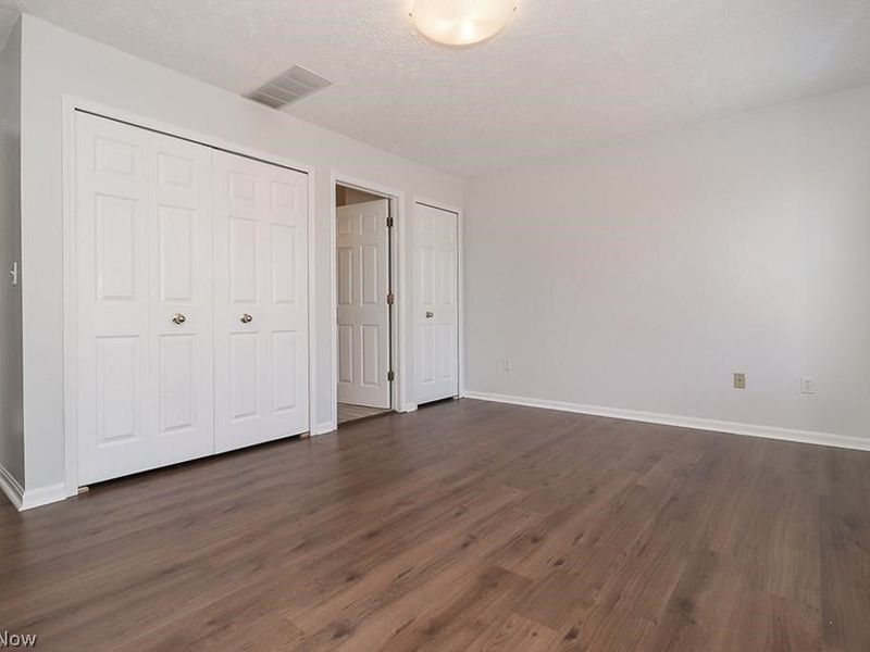 8230 Chester Pkwy Parkway, Cleveland, OH 44103 Photo 10