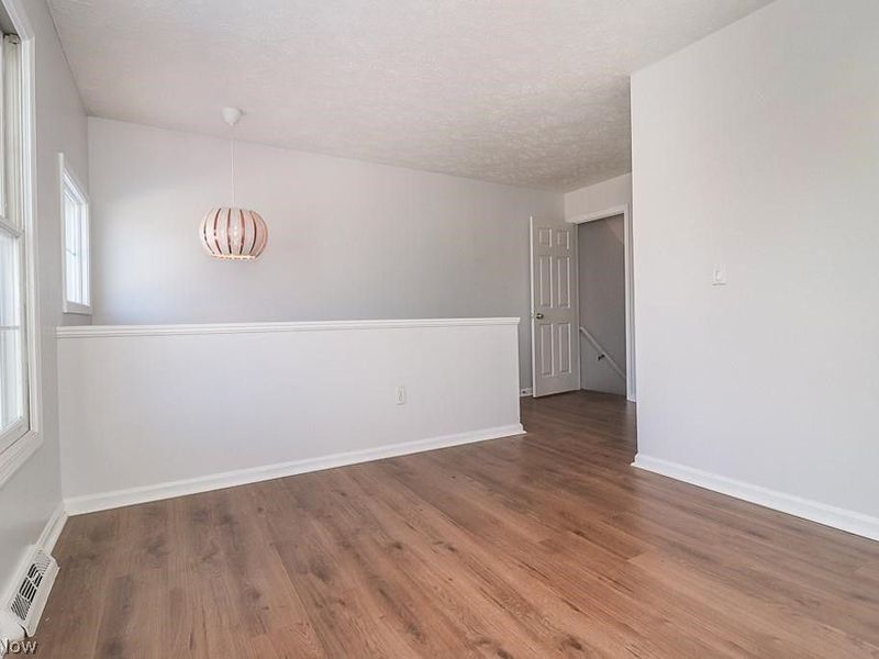 8230 Chester Pkwy Parkway, Cleveland, OH 44103 Photo 24
