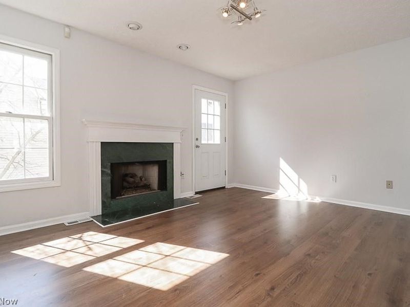 8230 Chester Pkwy Parkway, Cleveland, OH 44103 Photo 30