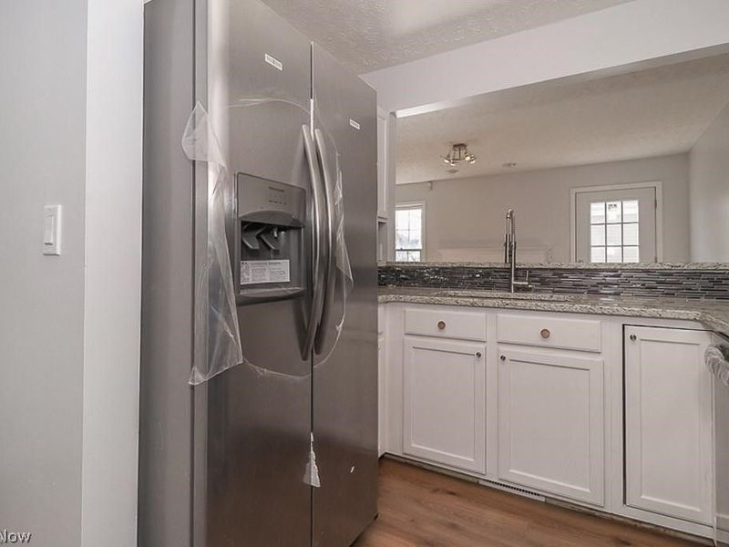 8230 Chester Pkwy Parkway, Cleveland, OH 44103 Photo 33