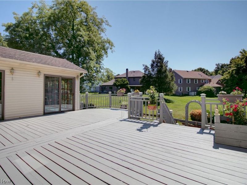 17639 Lexington Lane, Strongsville, OH 44136 Photo 8
