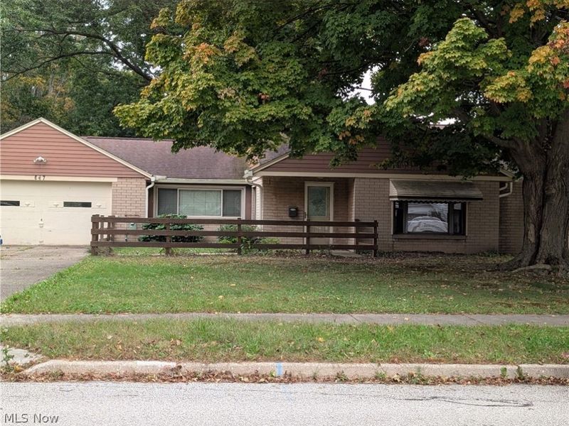 647 Longmere Drive, Kent, OH 44240 Photo 1