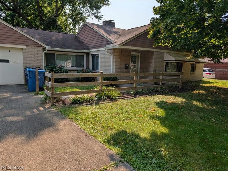 647 Longmere Drive, Kent, OH 44240 Photo 4