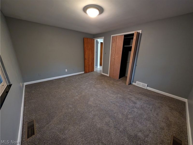 647 Longmere Drive, Kent, OH 44240 Photo 9