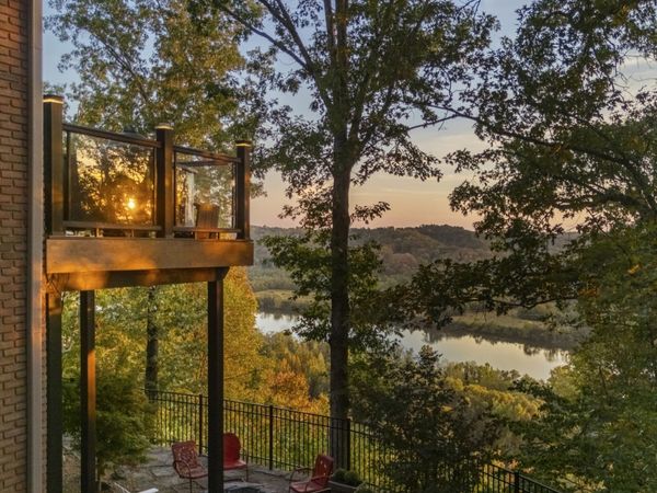 1031 Riverview Ln, Ashland City, TN 37015
