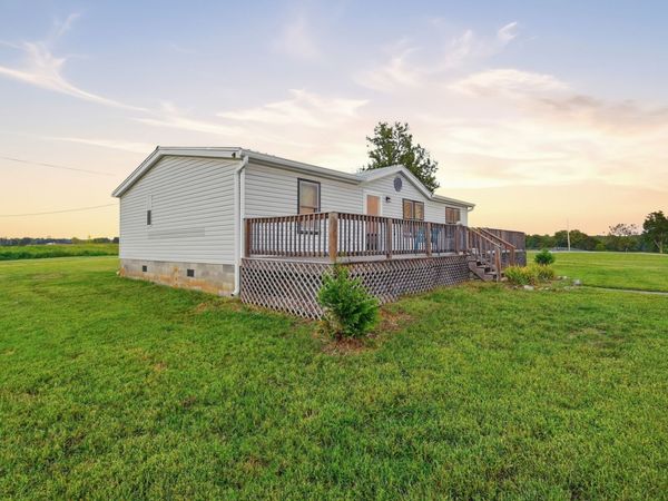 1926 E Pin Hook Rd , Sparta, TN 38583
