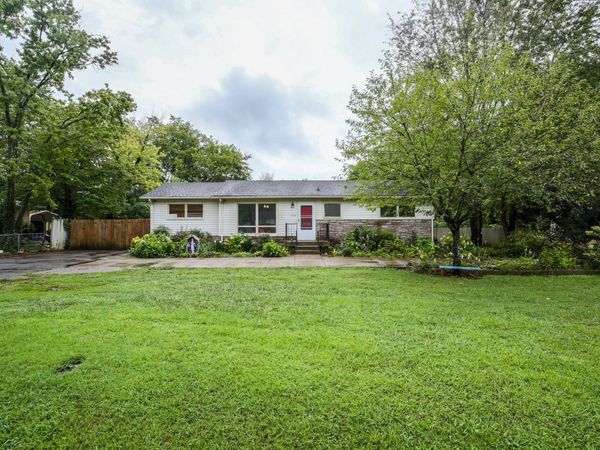 1814 Cypress Dr , Murfreesboro, TN 37130