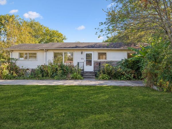 1814 Cypress Dr , Murfreesboro, TN 37130
