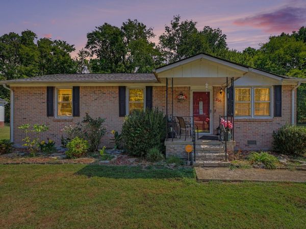 806 Hughes St , Spring Hill, TN 37174