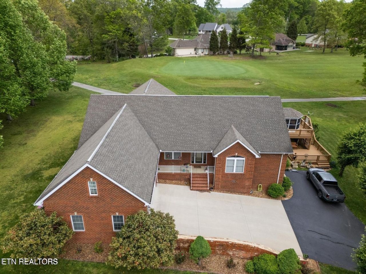 320 Iron Wood Circle  Crossville, TN 38571