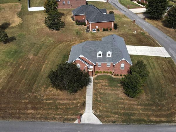 95 Maple Dr, Woodbury, TN 37190