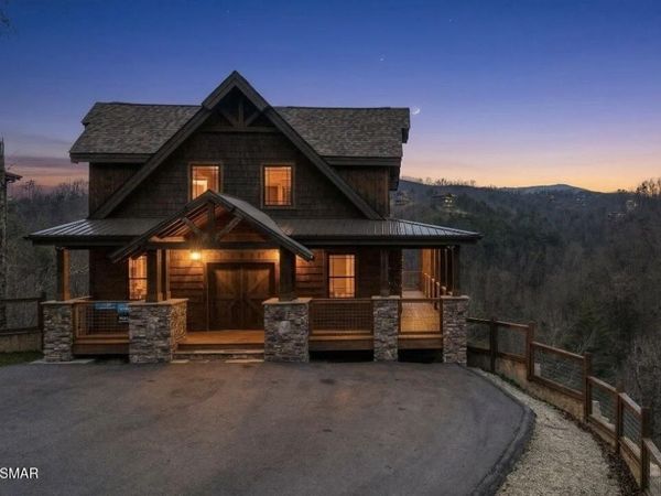 2011 Turkey Creek Way , Sevierville, TN 37862