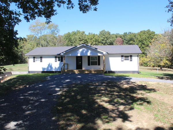 4121 Old Moss Rd, Baxter, TN 38544