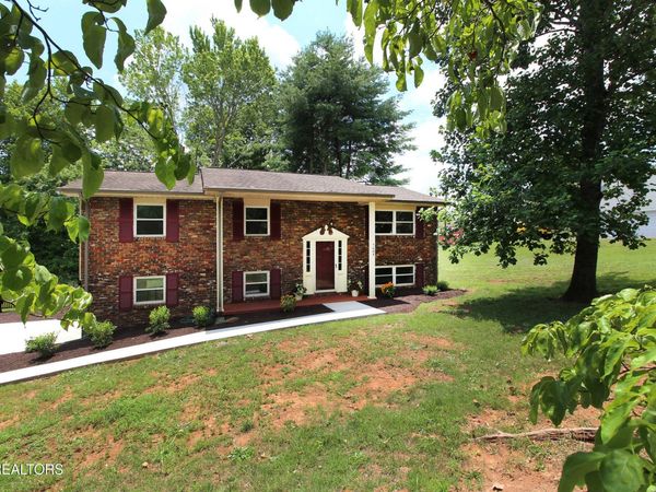7604 SW Kingsbury Drive , Knoxville, TN 37919