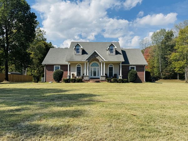 167 Jimtown Rd , Lafayette, TN 37083