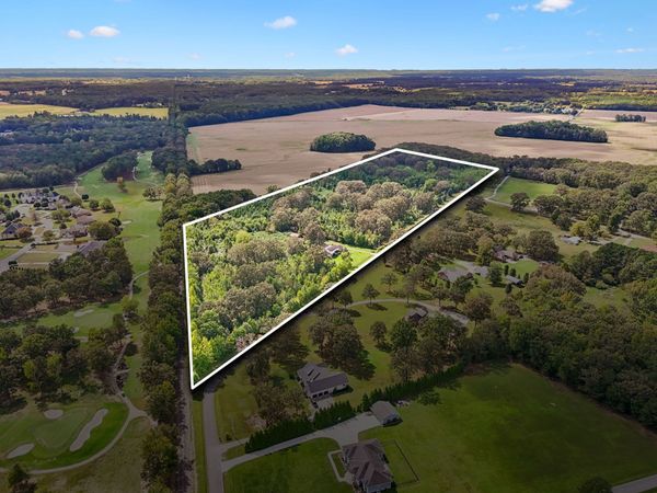 495 Hickory Dr , Manchester, TN 37355