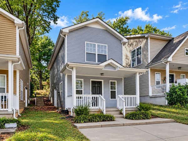 1061/2 Riverview Dr , Clarksville, TN 37040