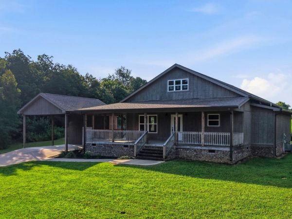 201 Timber View Road , Pikeville, TN 37367