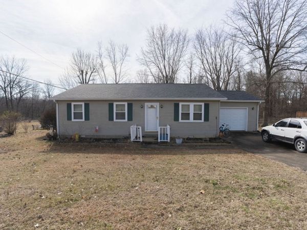 100 Hickory Hollow Dr , Madisonville, KY 42431