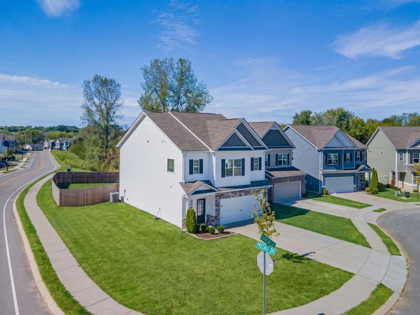 341 Geneva Ln , Columbia, TN 38401