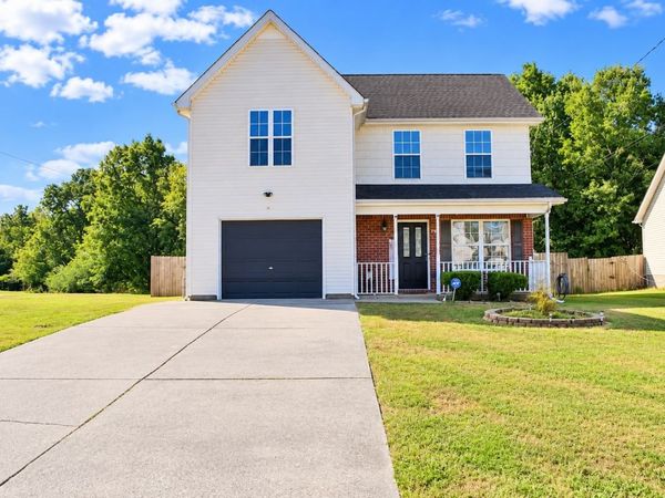711 Clear Cir , Smyrna, TN 37167