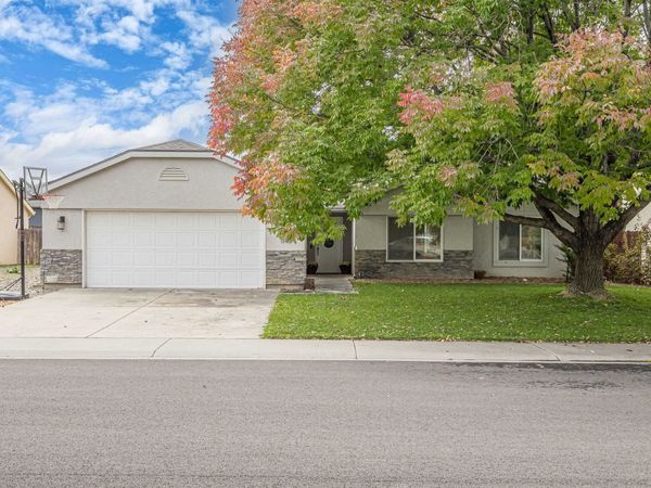 1140 Sunflower Avenue , Fruita, CO 81521
