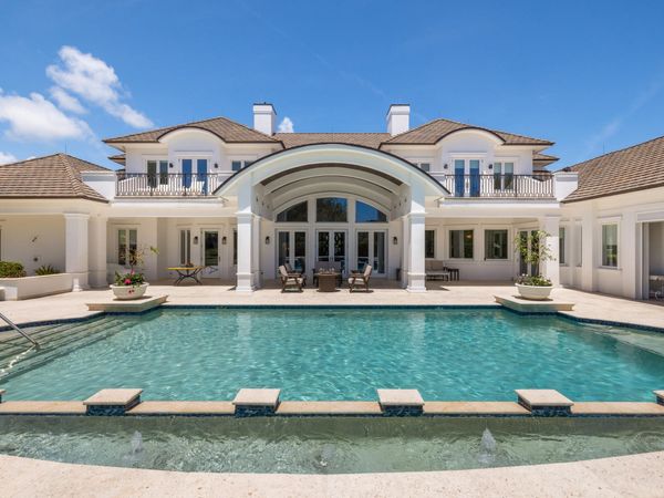 17965 SE VILLAGE Circle, Tequesta, FL 33469