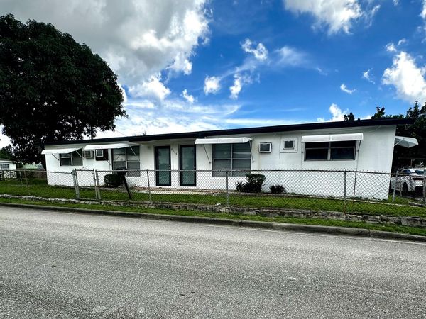 3116 RJ HENDLEY Avenue, Riviera Beach, FL 33404
