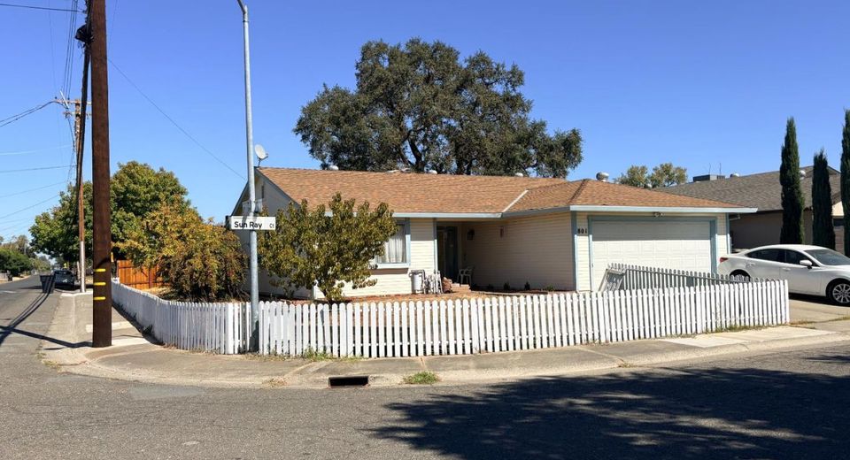 801 Sun Ray Ct, Rio Linda, CA 95673 Photo