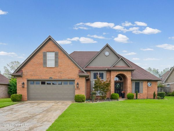 6724 Braybourne Main, Olive Branch, MS 38654