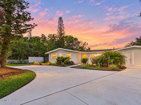 24 Hardee Circle N, Rockledge, FL 32955