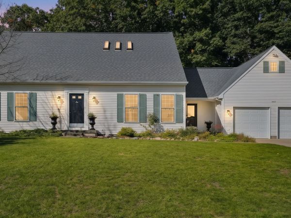 5427 N Silverstone Drive NE, Comstock Park, MI 49321