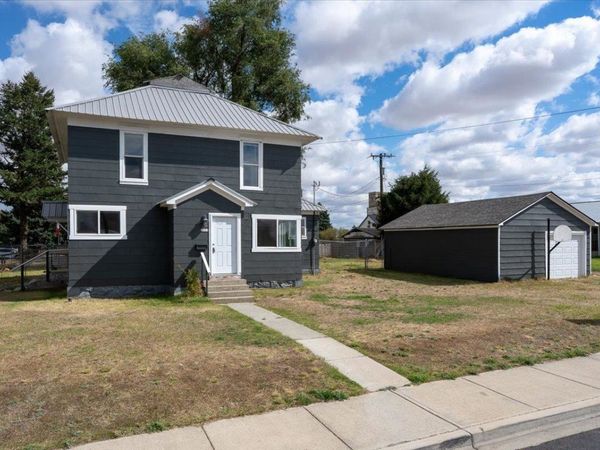 1201 5th St, Davenport, WA 99122